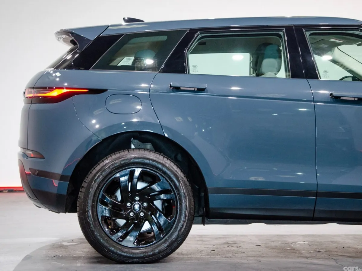 Land Rover Range Rover Evoque Estate, Petrol Plug-in Hybrid, 2025, Blue