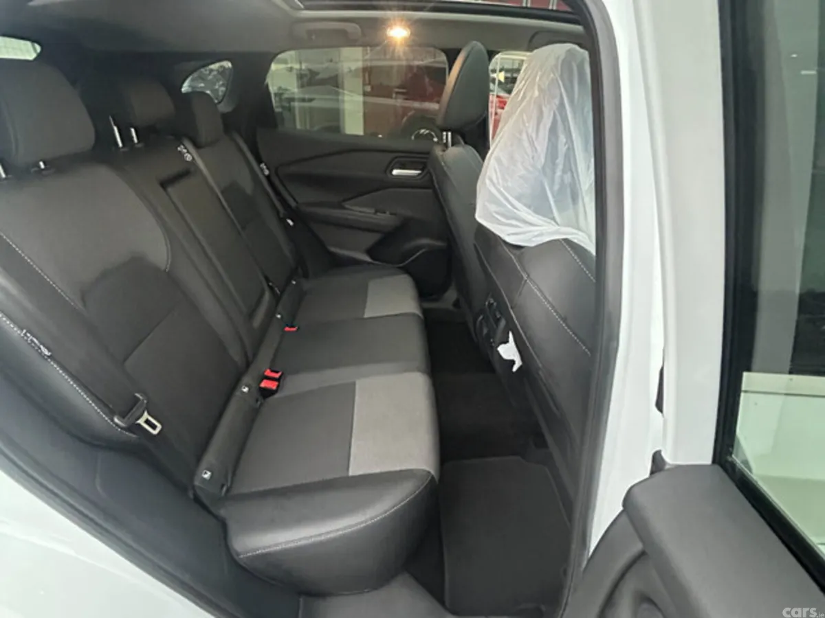 Nissan Qashqai MPV, Petrol Hybrid, 2026, White