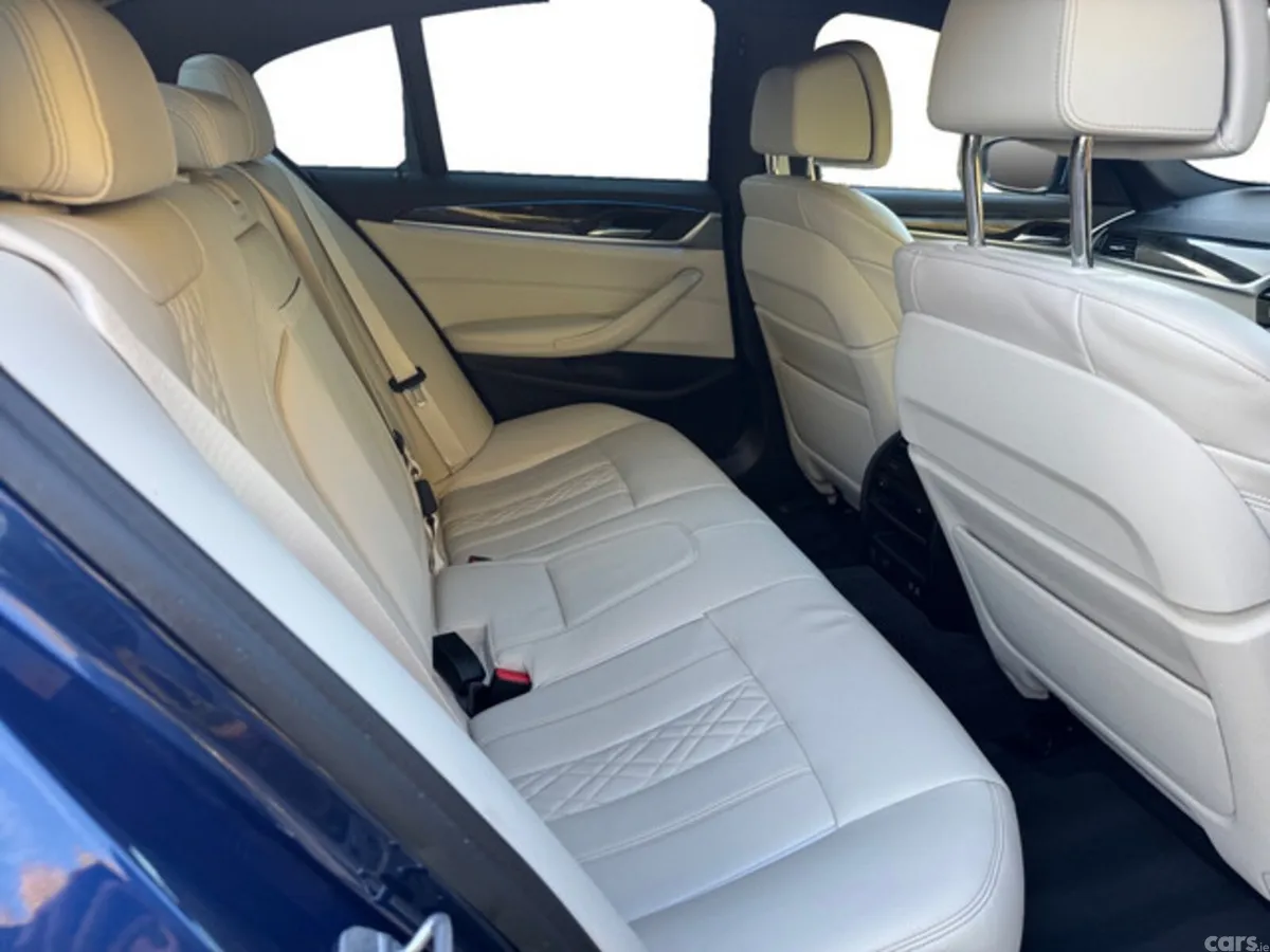 BMW 5-Series Saloon, Petrol Plug-in Hybrid, 2020, Blue