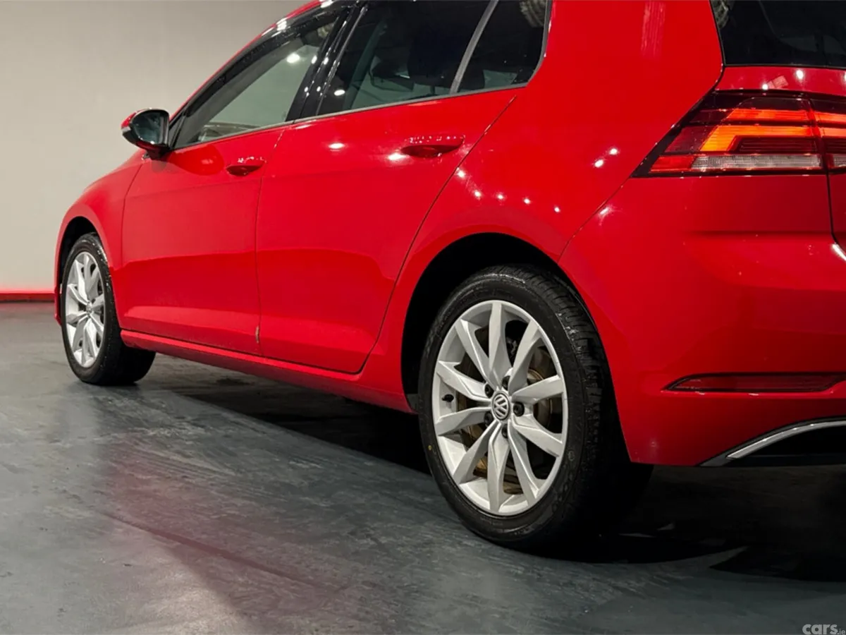 Volkswagen Golf Hatchback, Petrol, 2019, Red