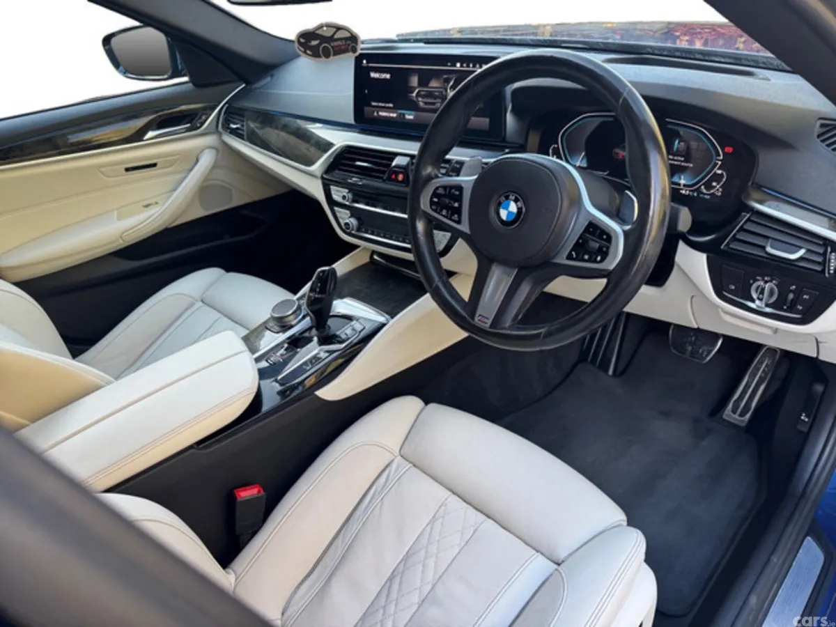 BMW 5-Series Saloon, Petrol Plug-in Hybrid, 2020, Blue