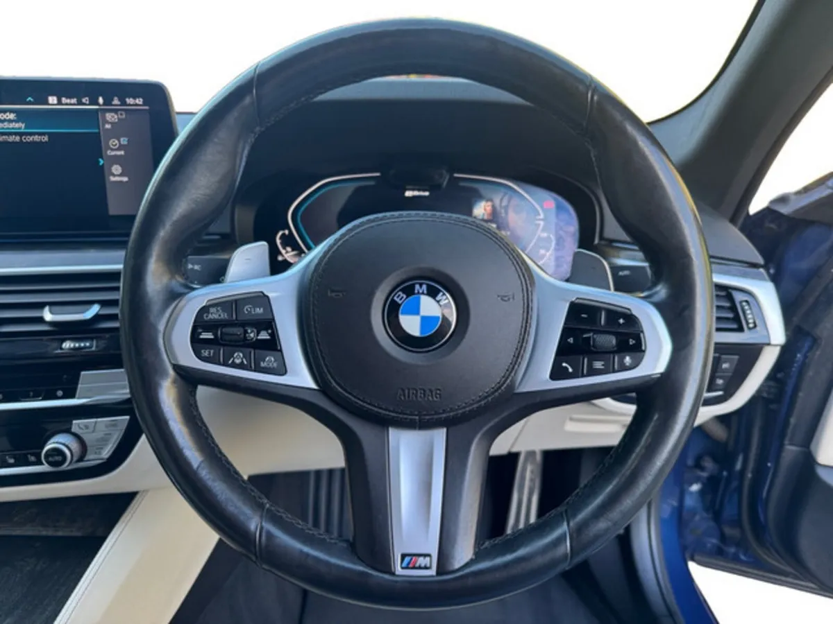 BMW 5-Series Saloon, Petrol Plug-in Hybrid, 2020, Blue
