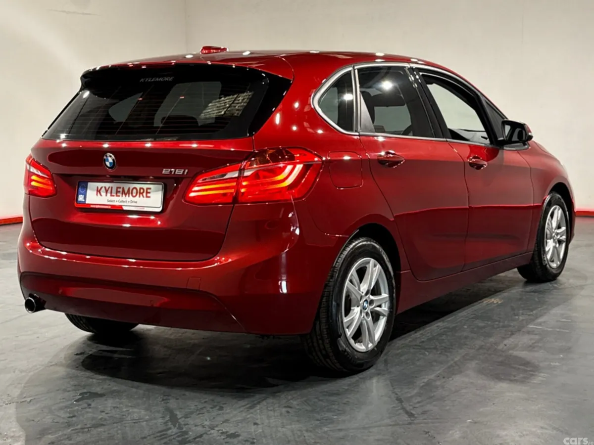 BMW 2-Series MPV, Petrol, 2018, Red