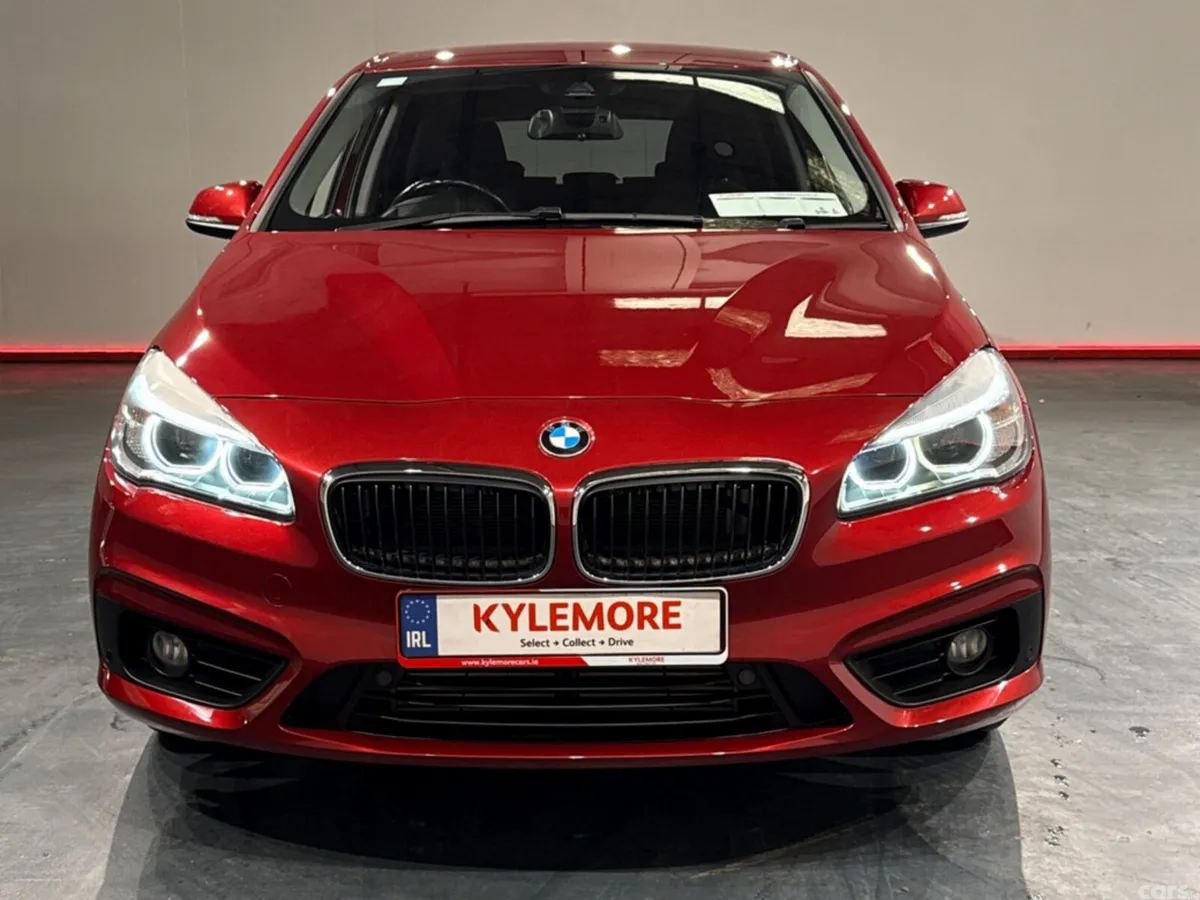 BMW 2-Series MPV, Petrol, 2018, Red