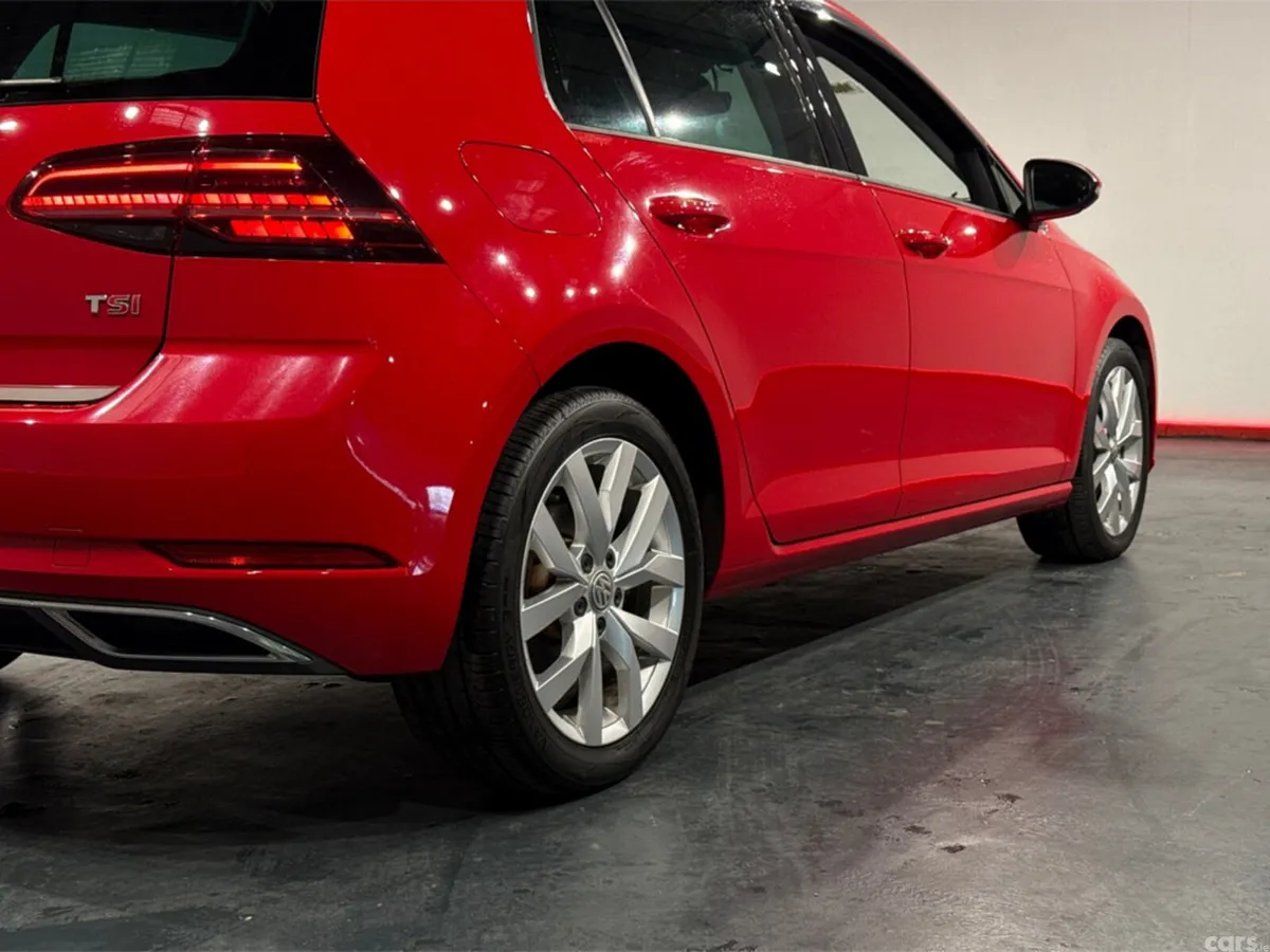 Volkswagen Golf Hatchback, Petrol, 2018, Red