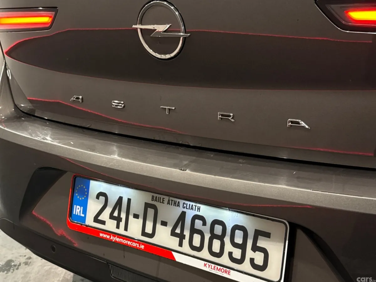 Opel Astra Hatchback, Diesel, 2024, Grey