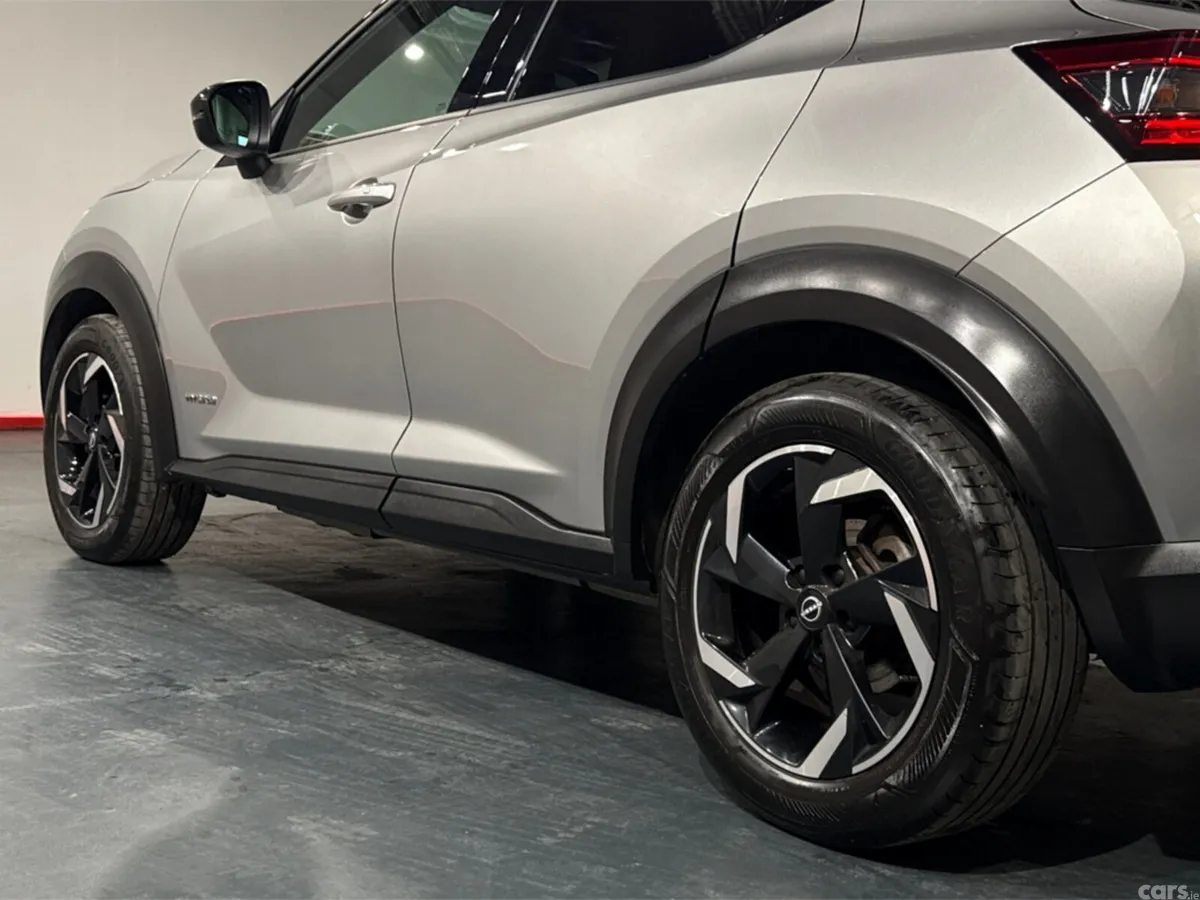 Nissan Juke SUV, Petrol Hybrid, 2024, Grey