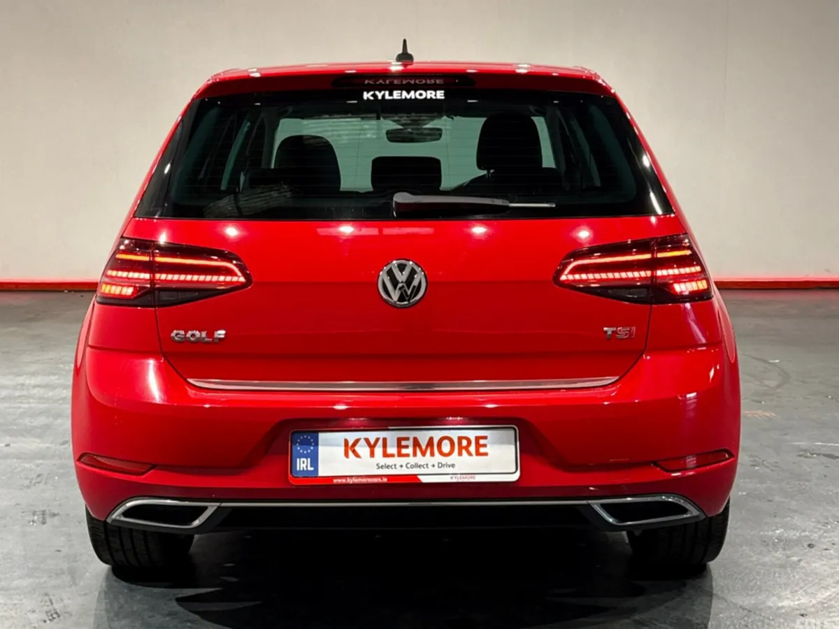 Volkswagen Golf Hatchback, Petrol, 2018, Red