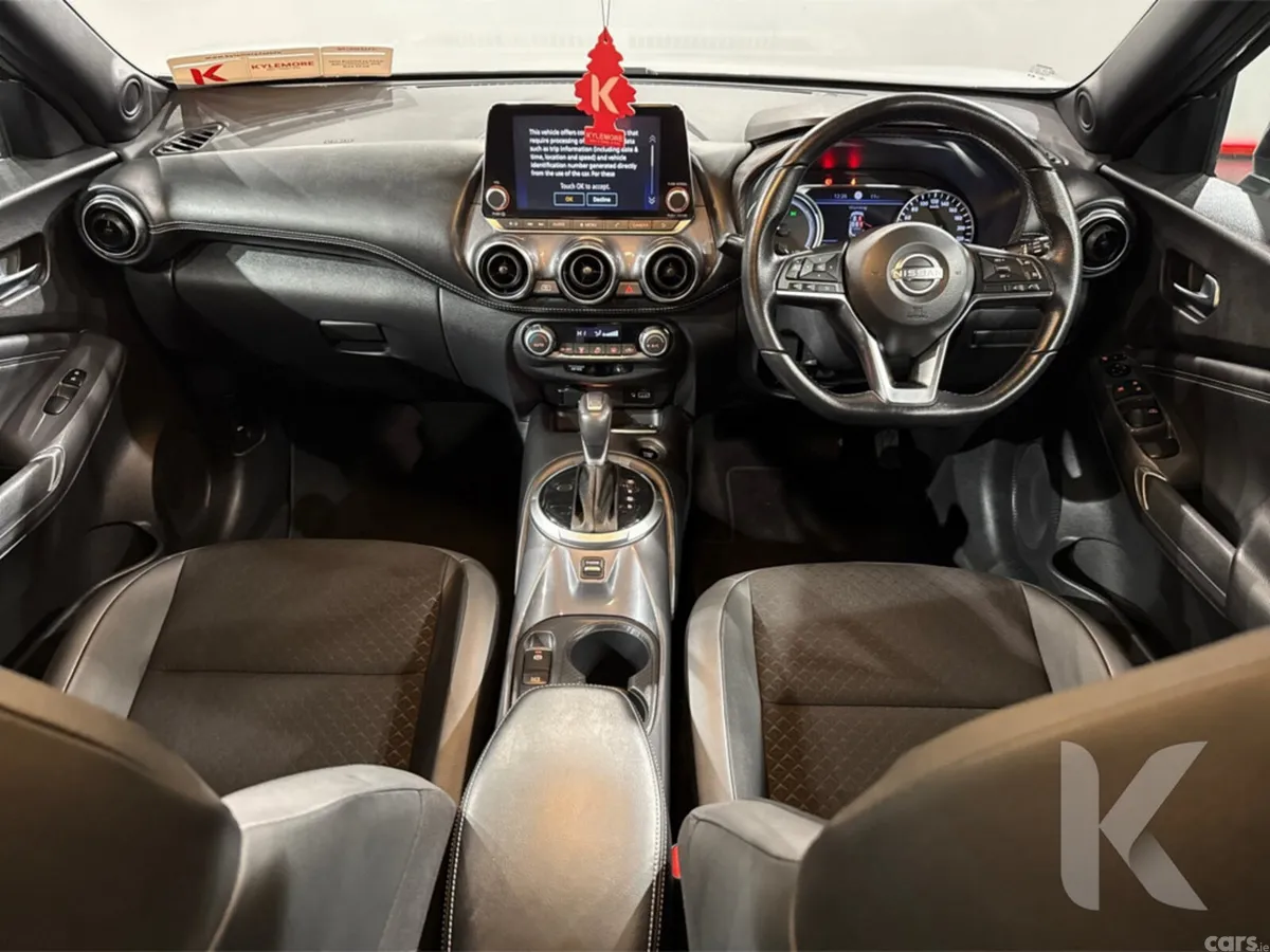 Nissan Juke SUV, Petrol Hybrid, 2024, Grey