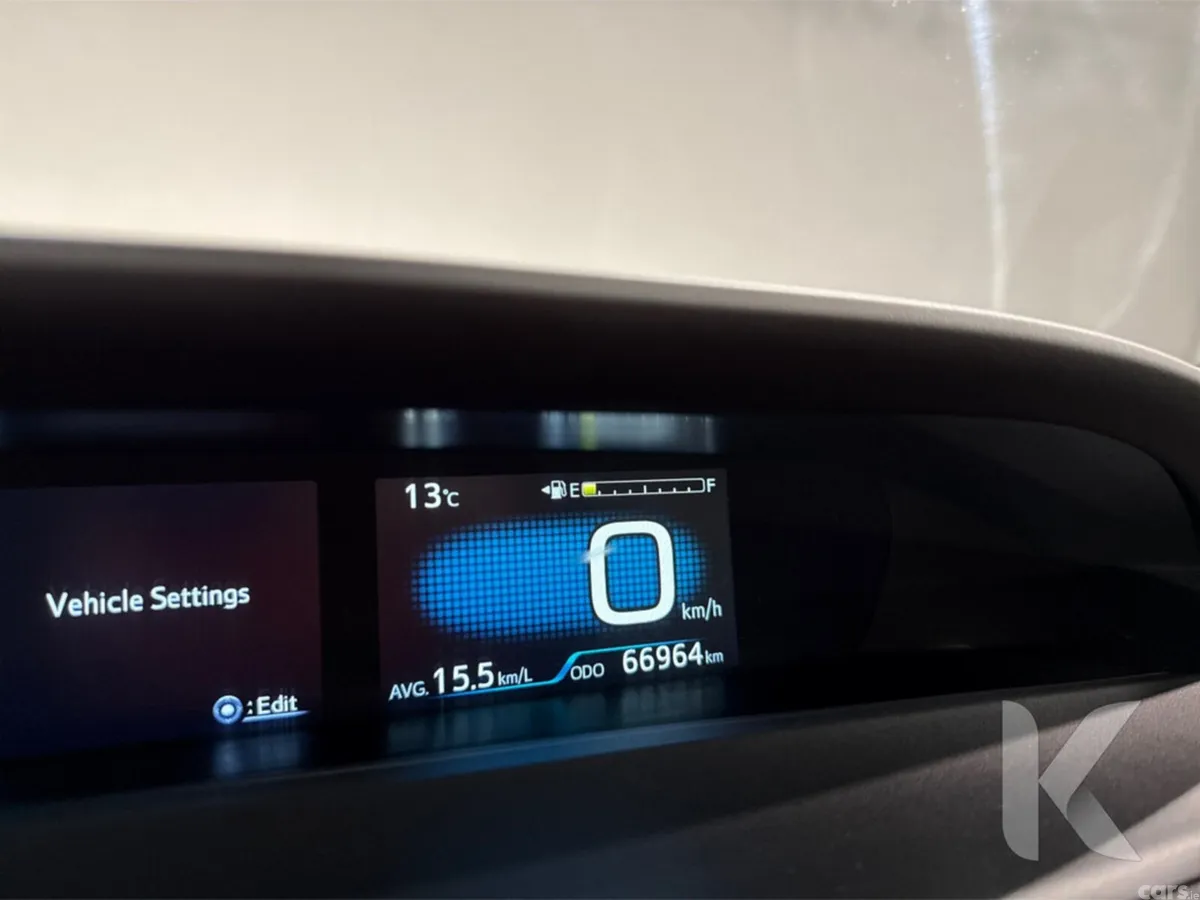 Toyota Prius Hatchback, Petrol Hybrid, 2019, Blue