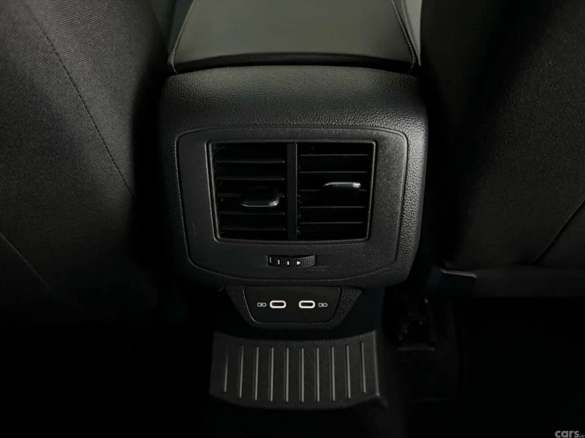 Volkswagen T-Roc MPV, Petrol, 2023, Grey