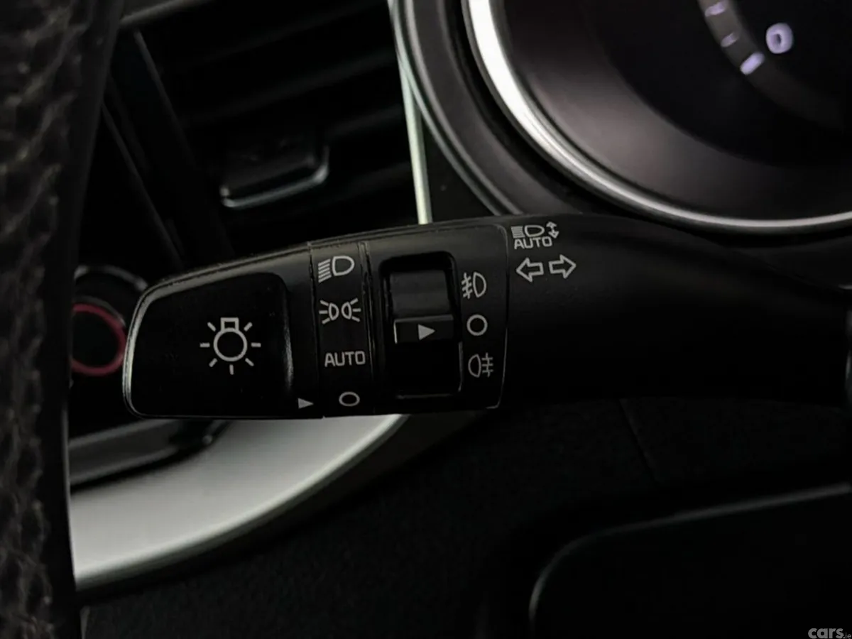 Kia XCeed Hatchback, Diesel, 2021, Grey
