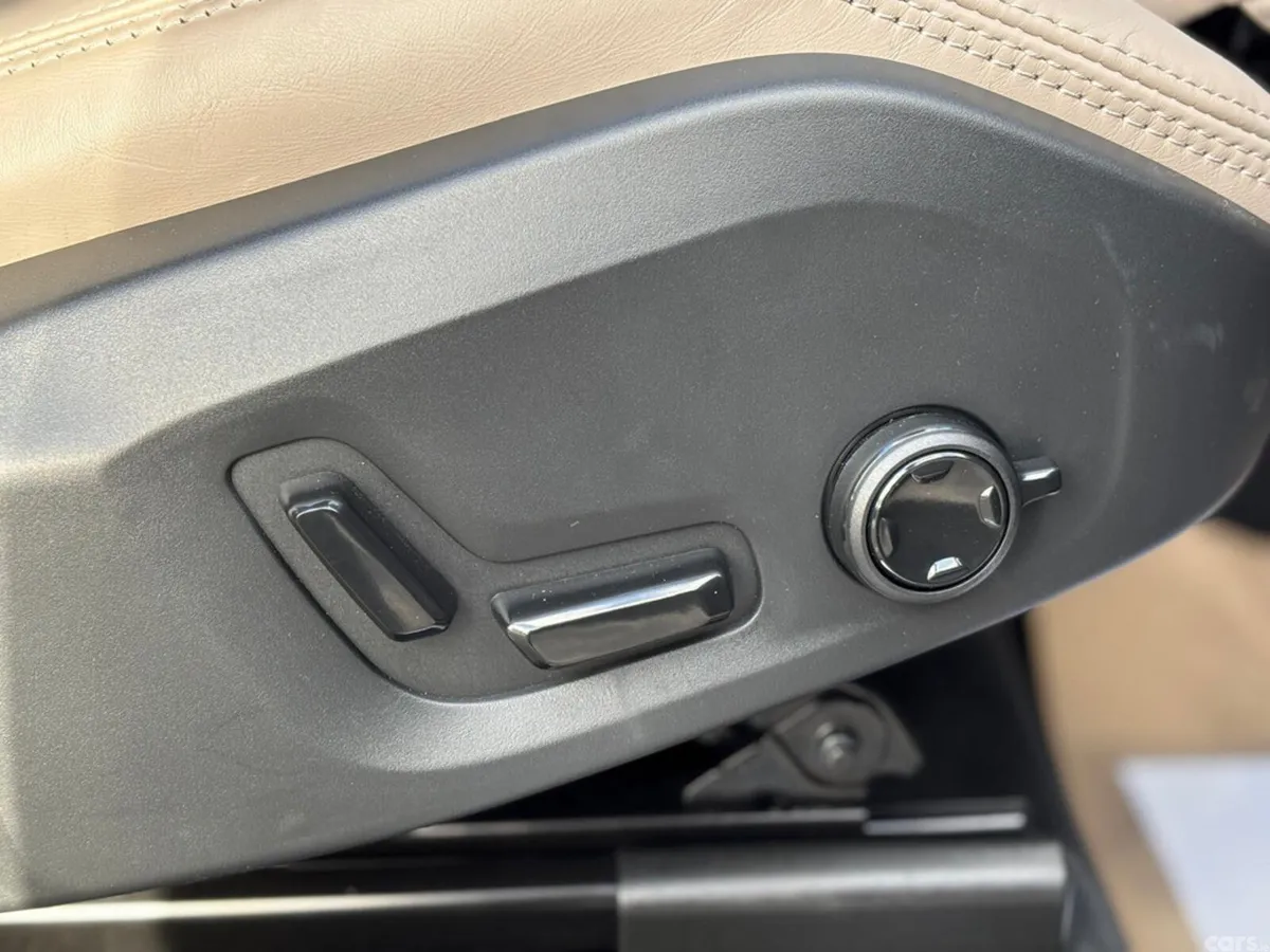 Volvo XC90 Estate, Petrol Hybrid, 2026, Black