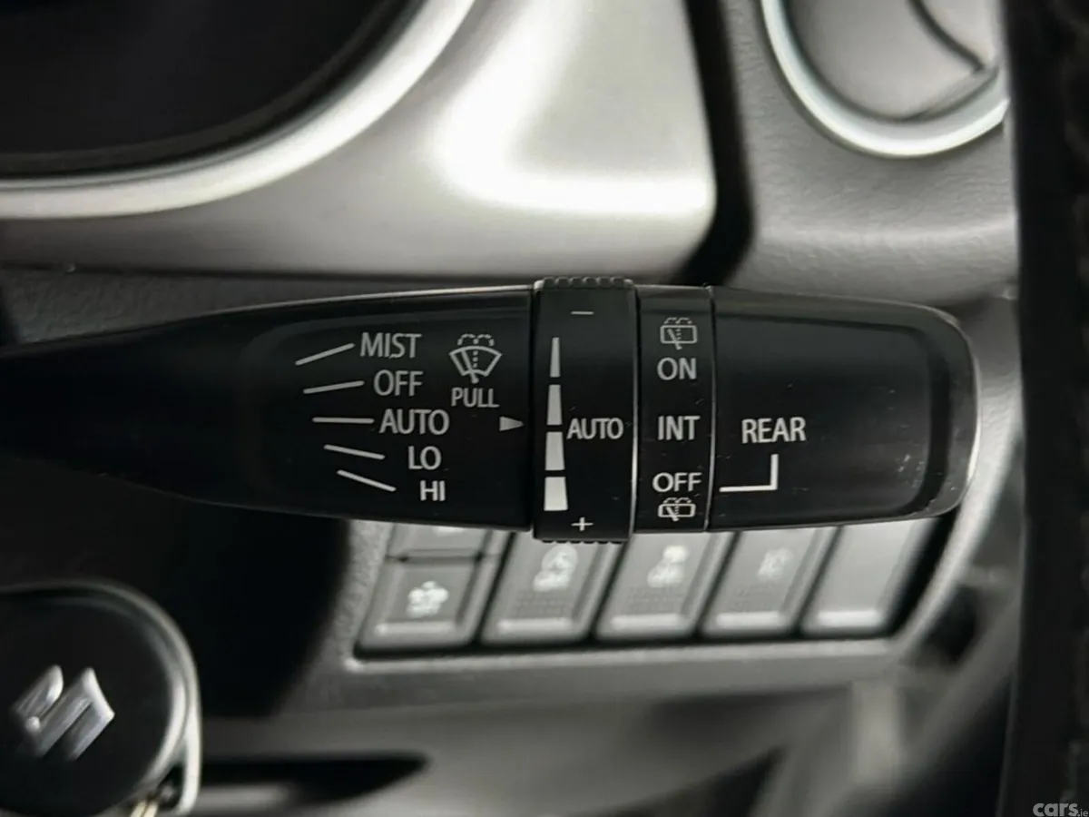 Suzuki Vitara SUV, Petrol, 2021, Silver