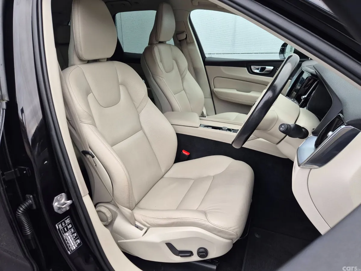 Volvo XC60 SUV, Diesel, 2019, Black