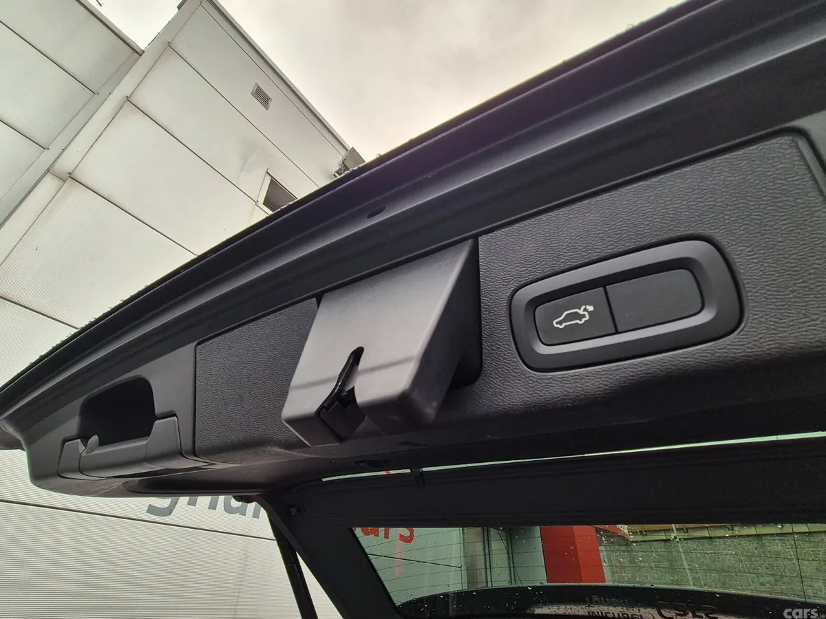 Volvo XC60 SUV, Diesel, 2019, Black