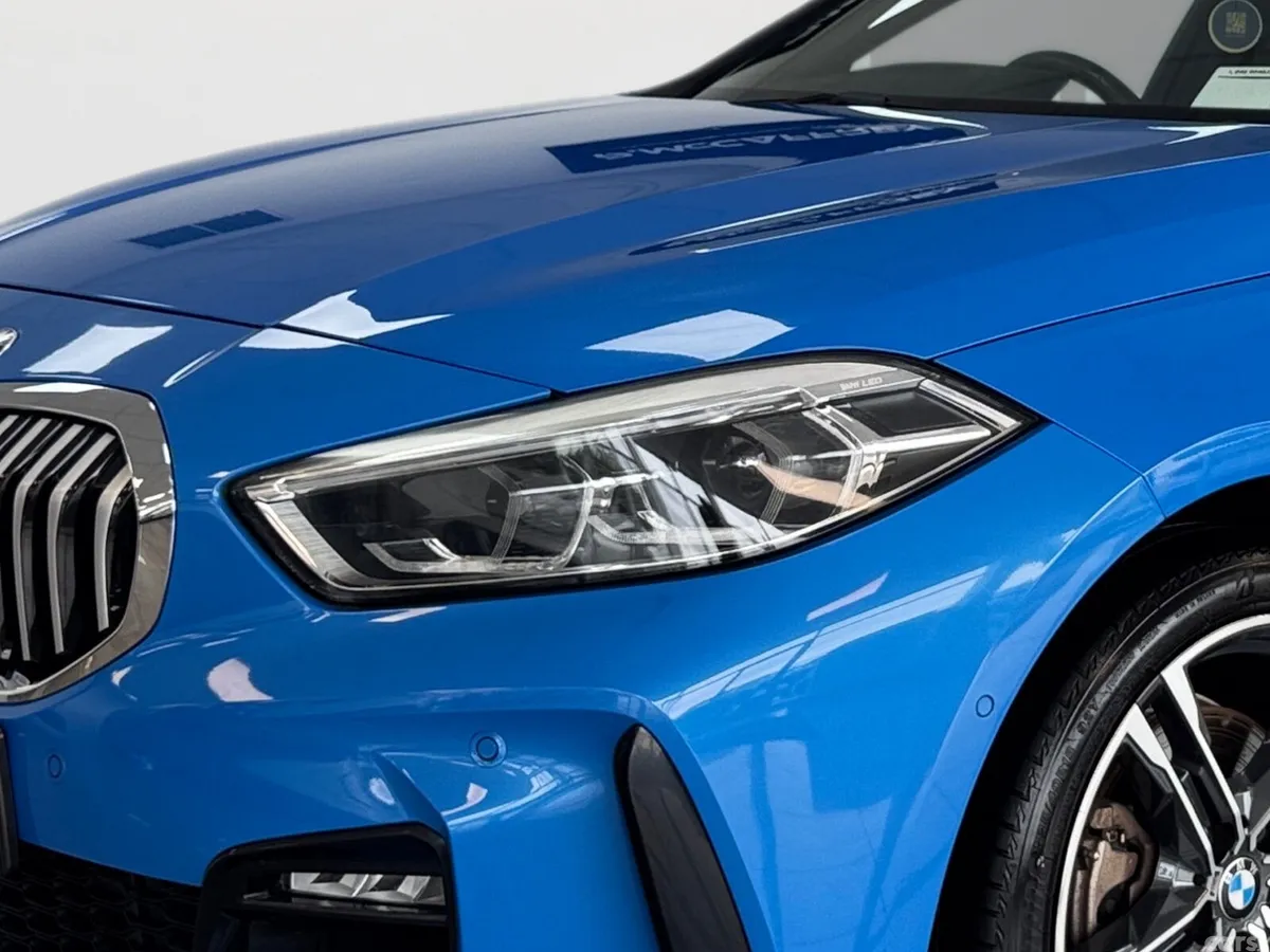 BMW 1-Series Hatchback, Diesel, 2021, Blue
