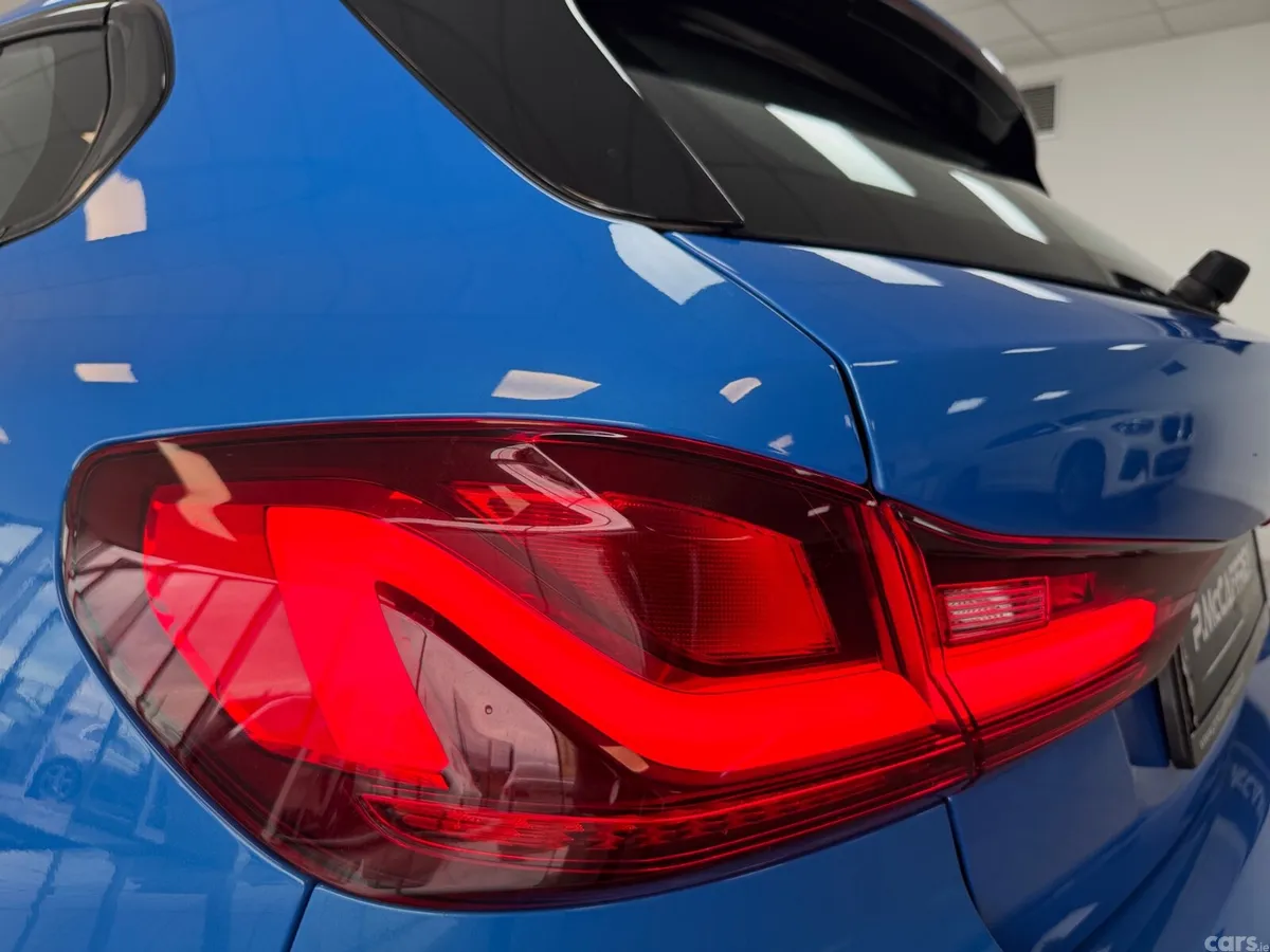 BMW 1-Series Hatchback, Diesel, 2021, Blue