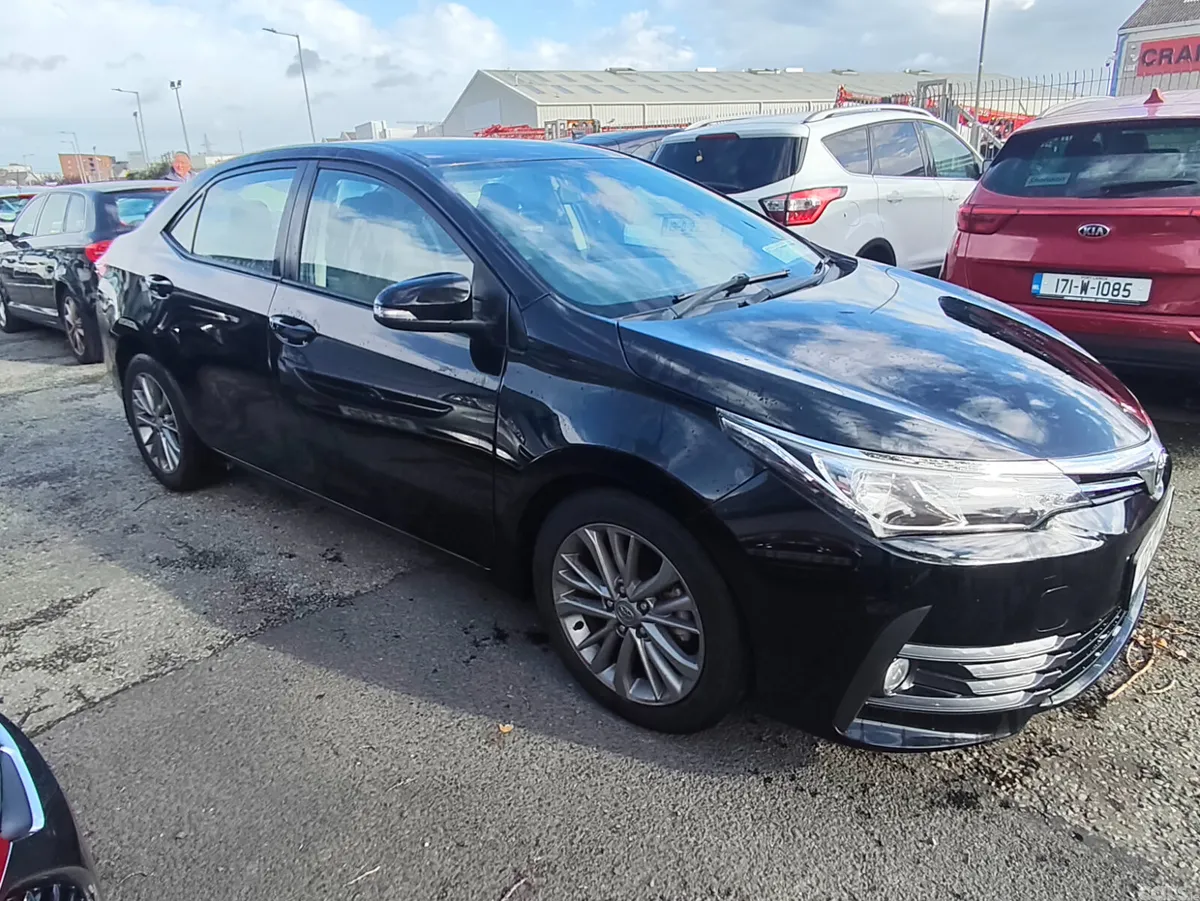Toyota Corolla Saloon, Diesel, 2017, Black
