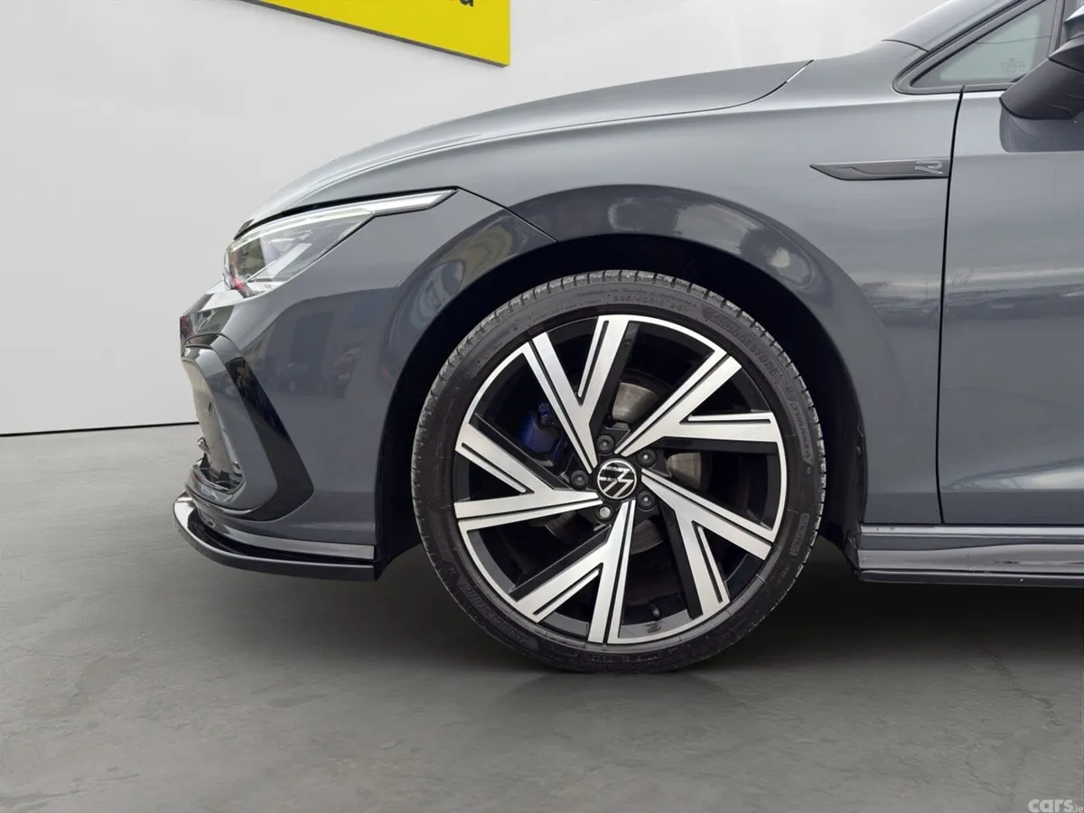 Volkswagen Golf Estate, Petrol, 2023, Grey