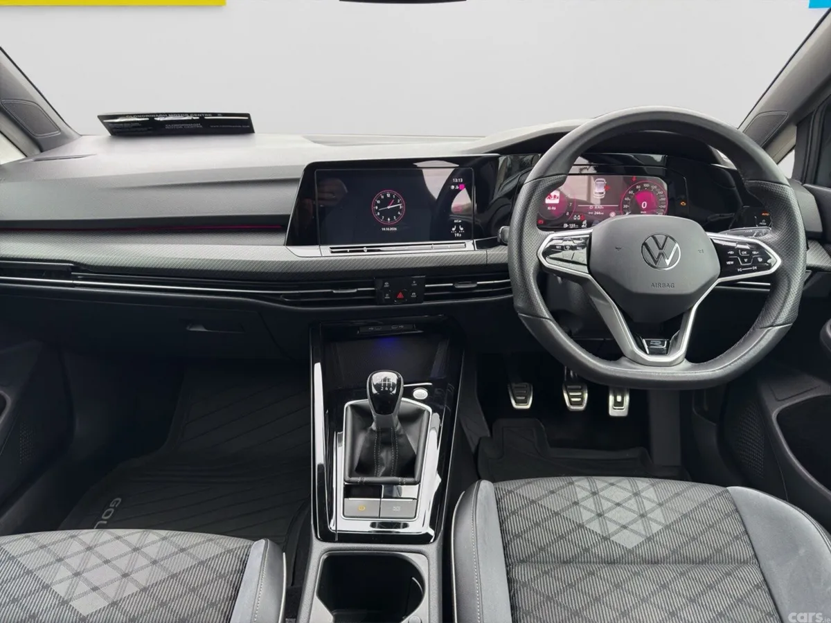 Volkswagen Golf Estate, Petrol, 2023, Grey