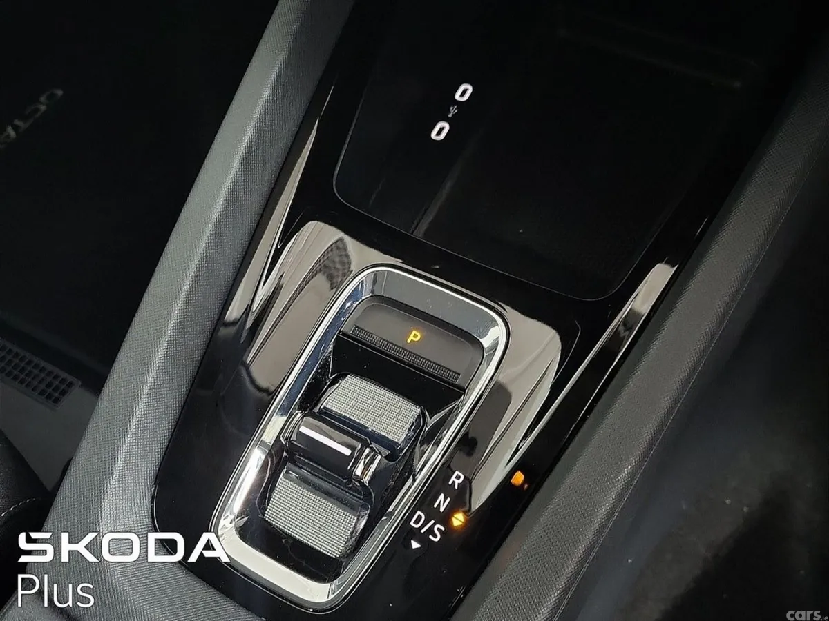 Skoda Octavia Saloon, Petrol Hybrid, 2024, Red