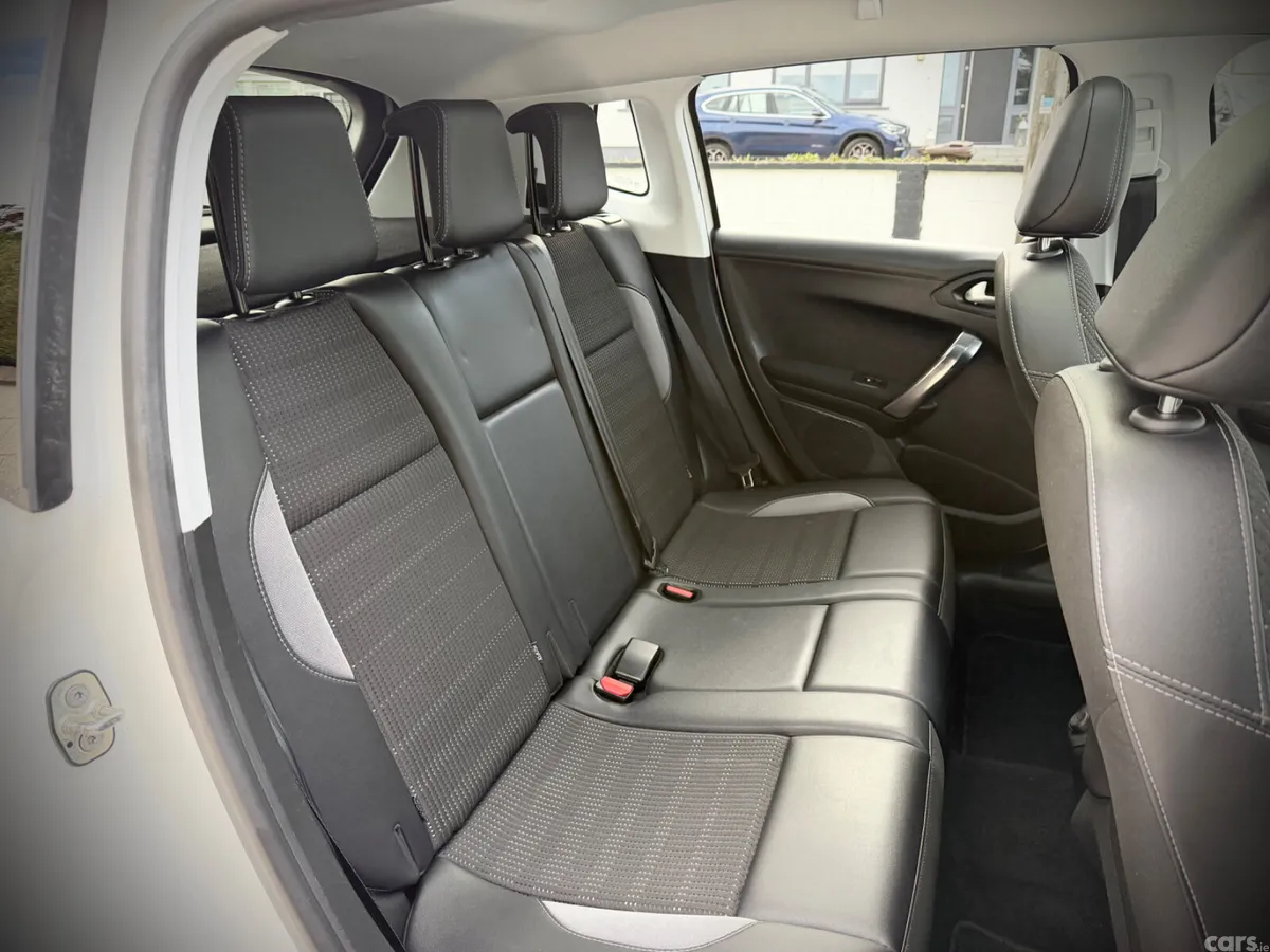 Peugeot 2008 Estate, Petrol, 2018, White