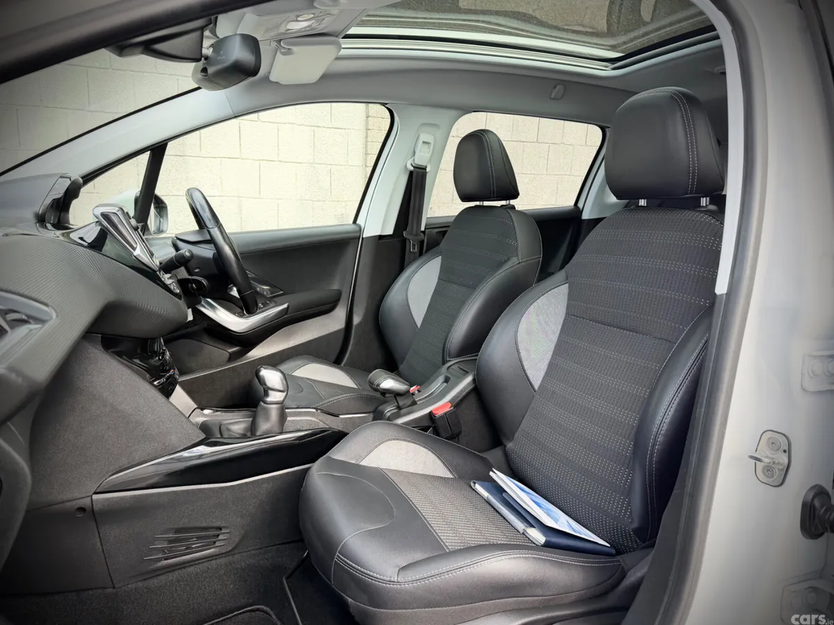Peugeot 2008 Estate, Petrol, 2018, White