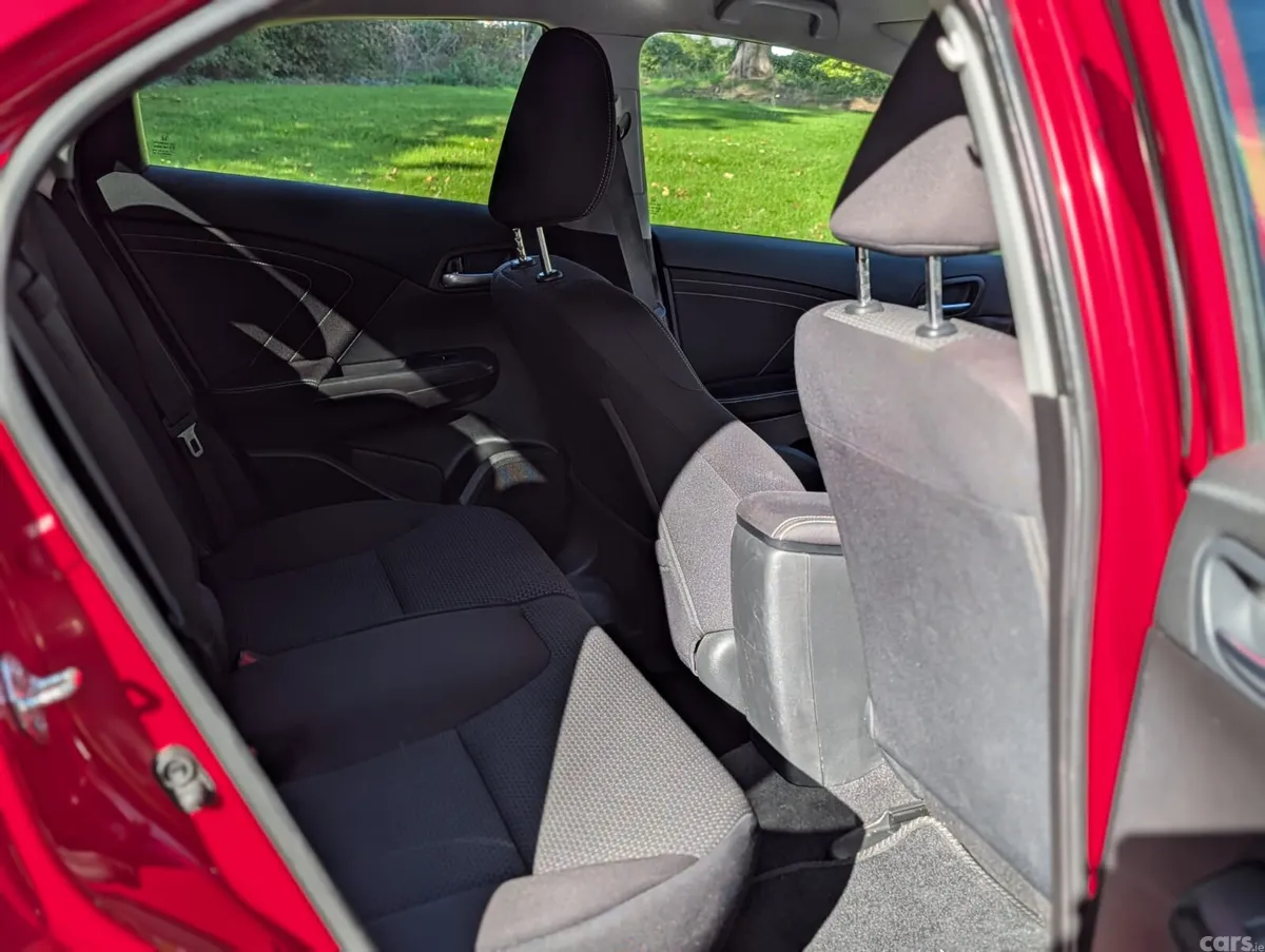 Honda Civic Hatchback, Diesel, 2015, Red