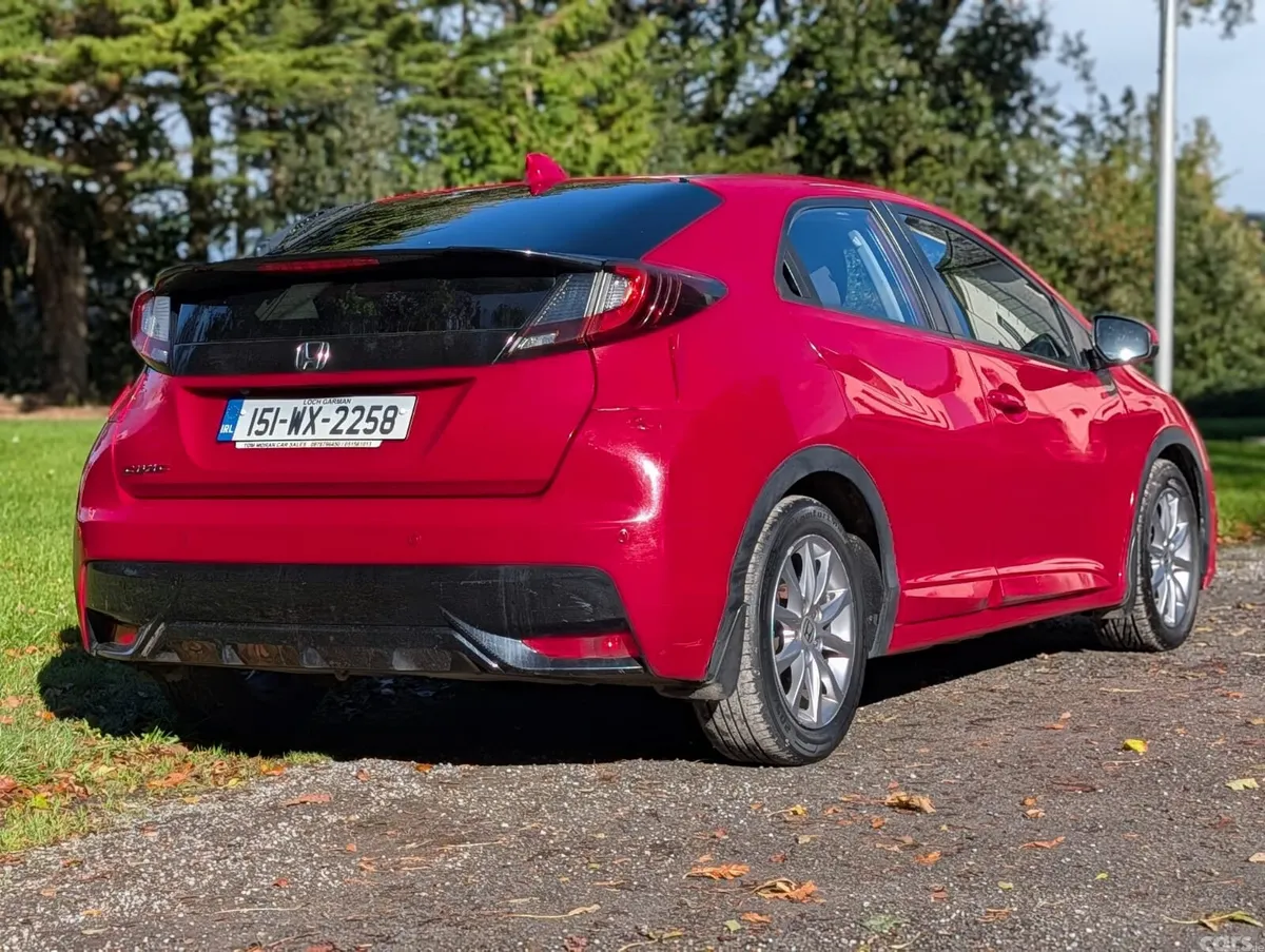 Honda Civic Hatchback, Diesel, 2015, Red