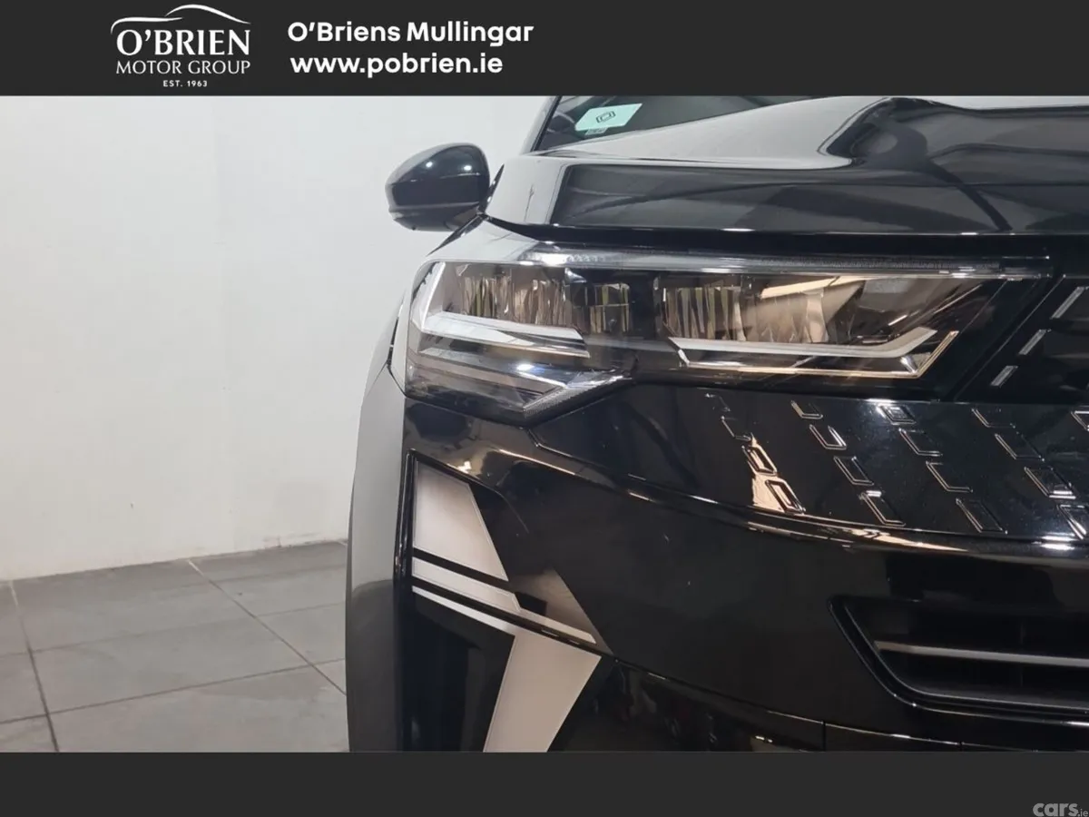 Renault Captur Hatchback, Petrol Hybrid, 2026, Black