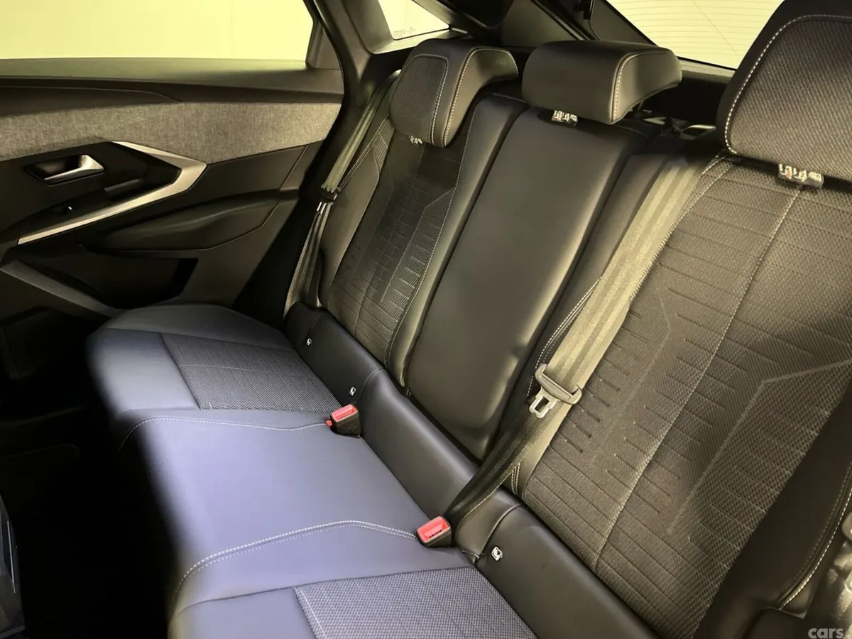 Peugeot 3008 SUV, Electric, 2024, Blue