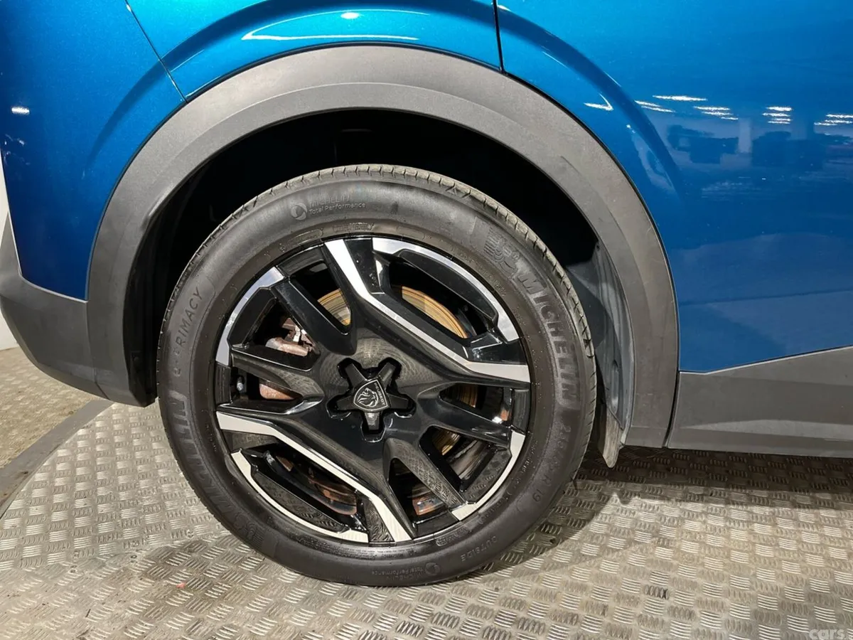 Peugeot 3008 SUV, Electric, 2024, Blue