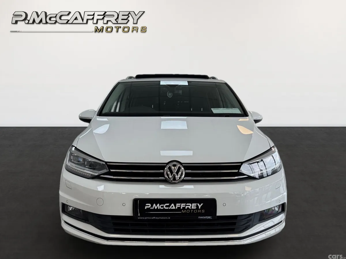 Volkswagen Touran MPV, Diesel, 2020, White
