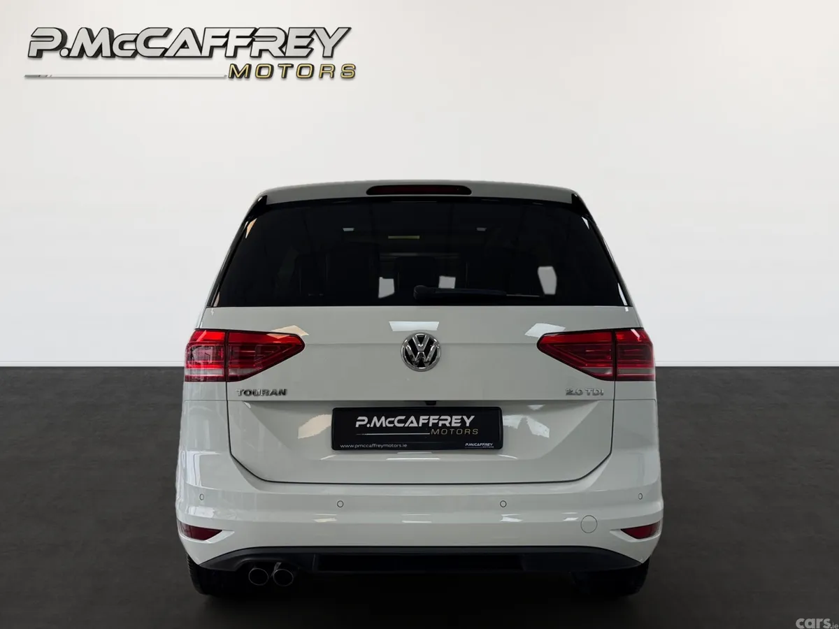 Volkswagen Touran MPV, Diesel, 2020, White