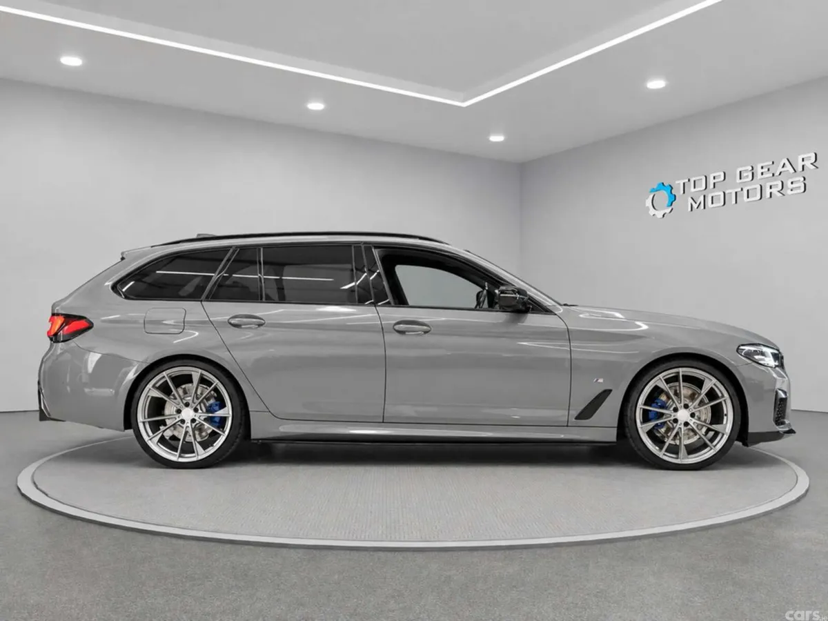 BMW 5-Series Estate, Diesel Hybrid, 2022, Grey