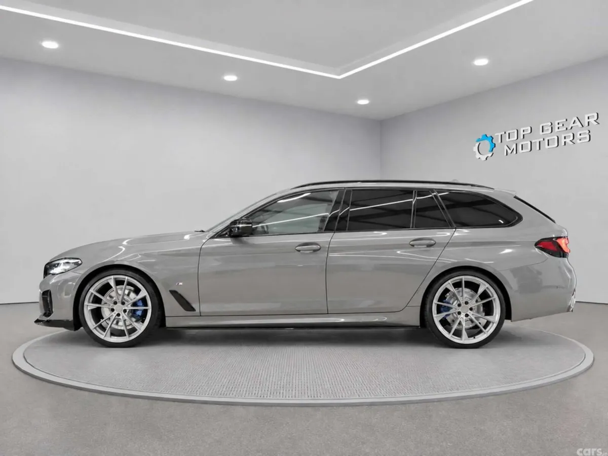 BMW 5-Series Estate, Diesel Hybrid, 2022, Grey