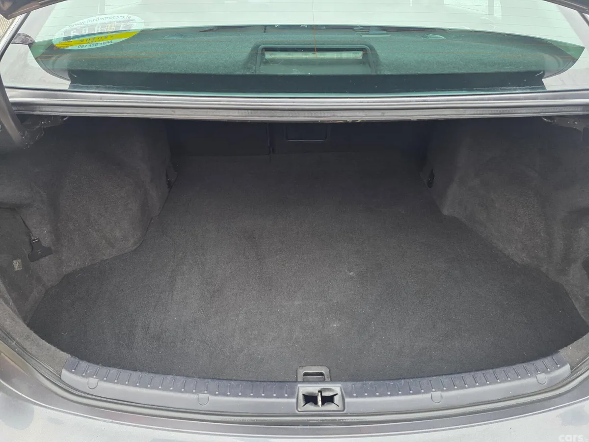 Toyota Avensis Saloon, Diesel, 2015, Grey