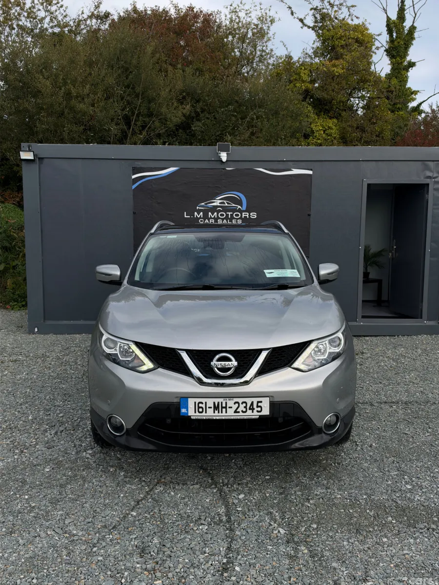 Nissan Qashqai Hatchback, Diesel, 2016, Silver