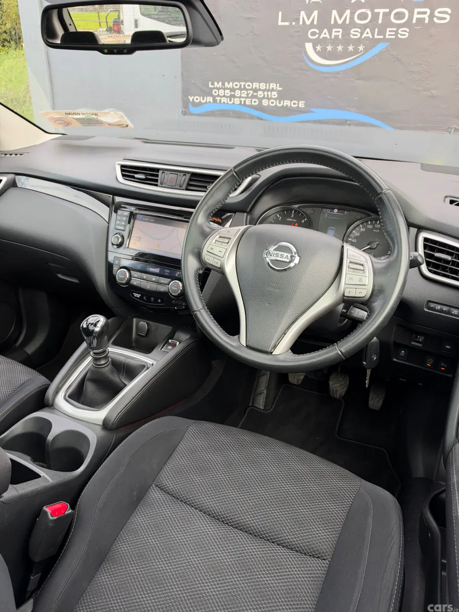 Nissan Qashqai Hatchback, Diesel, 2016, Silver