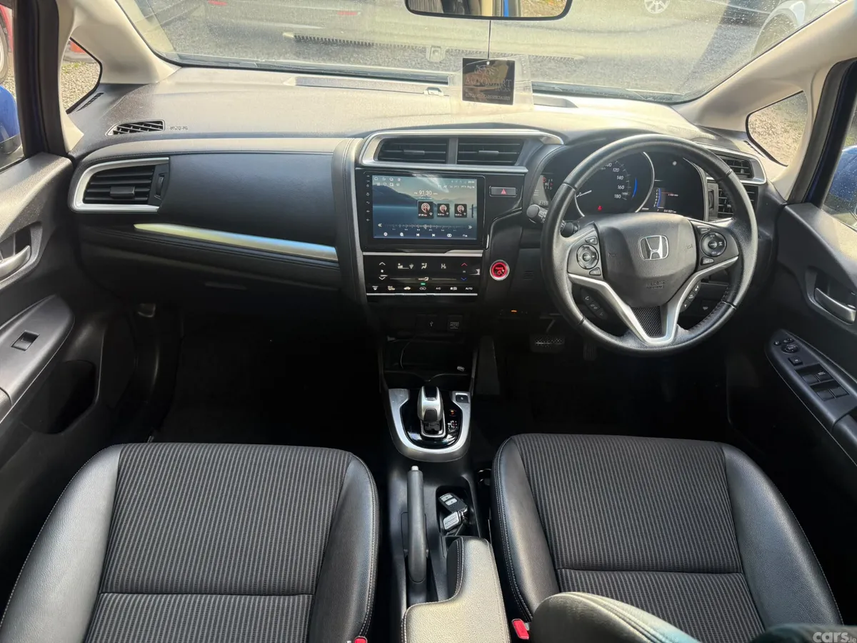 Honda Fit Hatchback, Petrol Hybrid, 2019, Blue