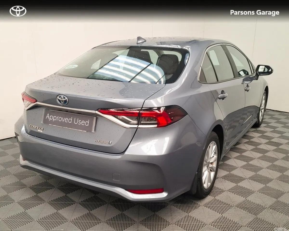 Toyota Corolla Saloon, Petrol Hybrid, 2023, Grey