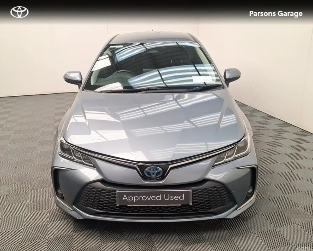 Toyota Corolla Saloon, Petrol Hybrid, 2023, Grey