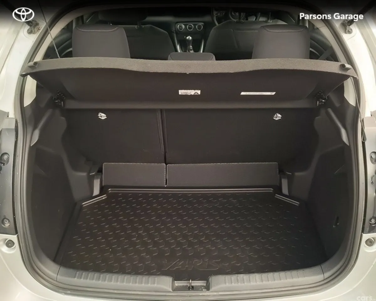 Toyota Yaris Hatchback, Petrol, 2021, Silver