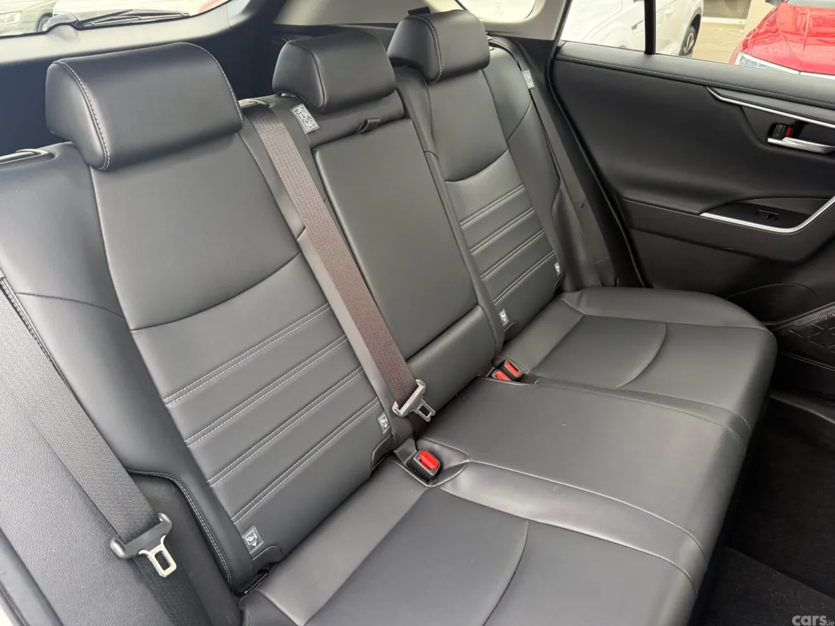Toyota RAV4 SUV, Petrol Hybrid, 2020, White
