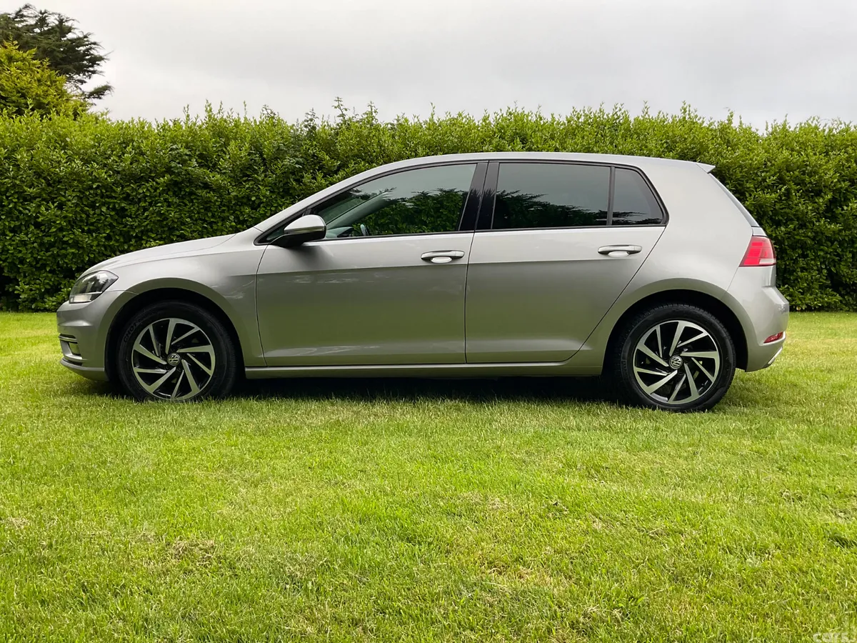 Volkswagen Golf Hatchback, Diesel, 2019, Silver