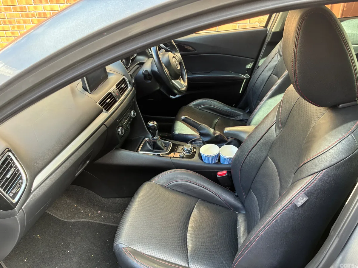 Mazda Mazda3 Saloon, Diesel, 2016, Grey