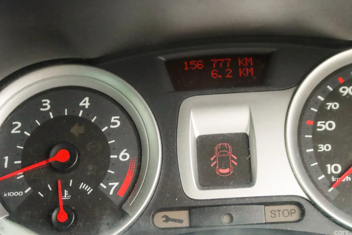 Renault Clio Estate, Petrol, 2009, Gold