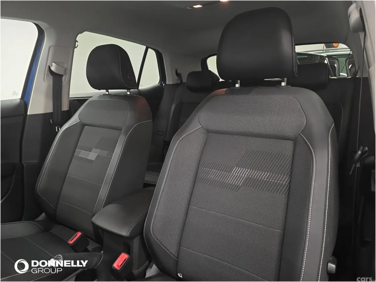 Volkswagen T-Cross Estate, Petrol, 2023, Blue