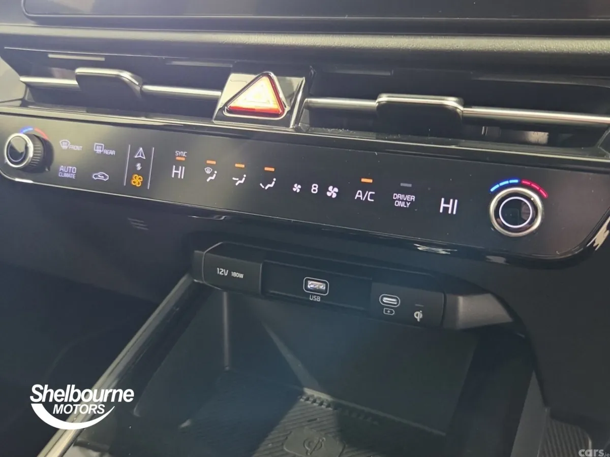 Kia Niro Estate, Petrol Hybrid, 2023, Black